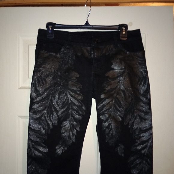 Women's GUCCI Black Denim Jeans with floral pattern Size 40 - Picture 2 of 14